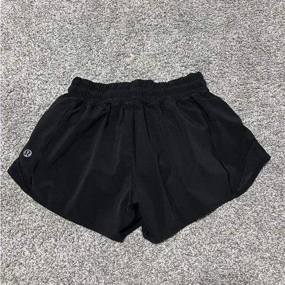 Size 2 2.5 inch lululemon shorts!! Brand new I wish they would fit I’m a size 4 - Picture 2 of 2